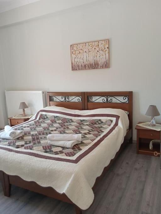 Teris123 Apartamento Florina Exterior foto